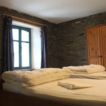 L'olivier à Filly - Nadrin, Entre Et La Roche-en-ardenne Houffalize